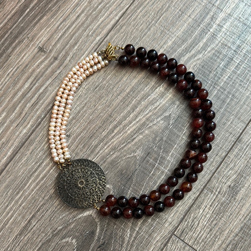 Elegant Pearl and Bead Necklace